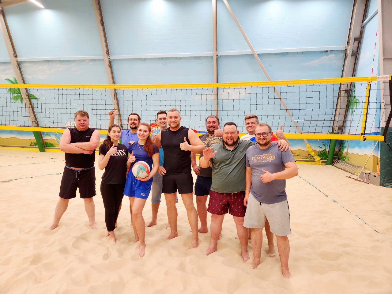 Стартовали со спорта