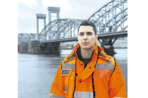 В ответе за две сотни сооружений В ответе за две сотни сооружений