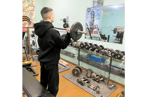 Своими руками создали спортзал Своими руками создали спортзал